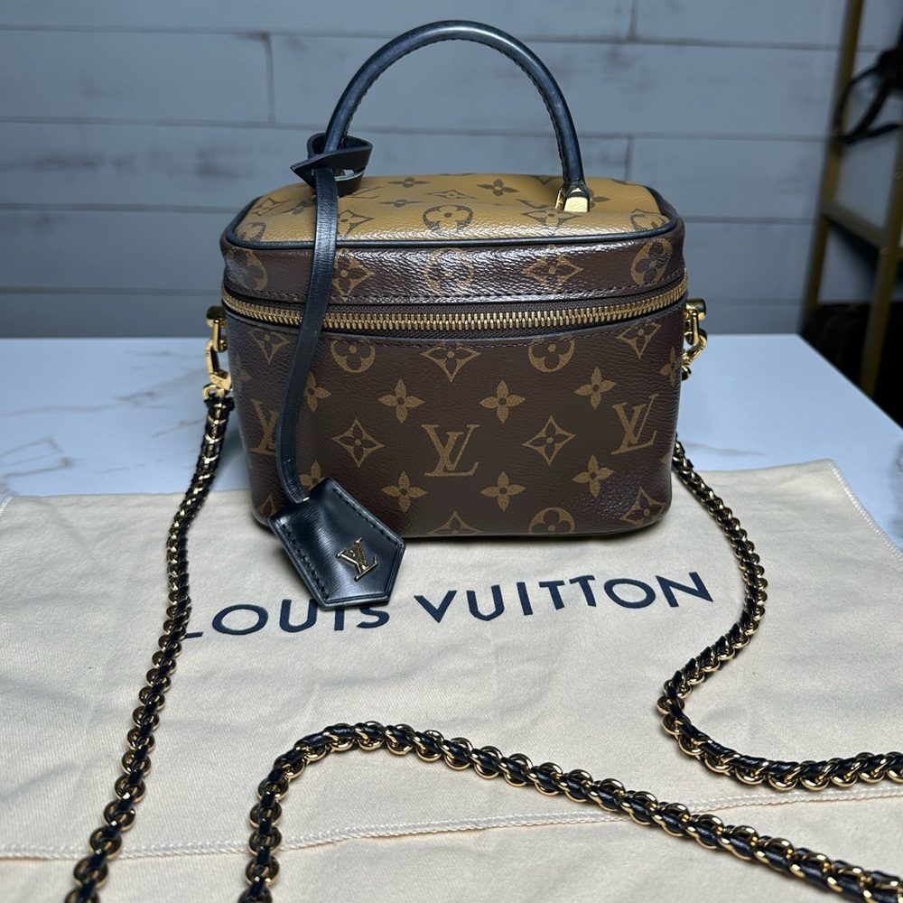 SOLD ❌ Louis Vuitton Reverse Monogram Vanity PM - Picture 3 of 13